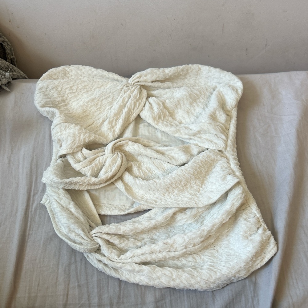 SHEIN Cream Textured Crop Top